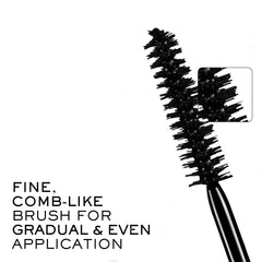 Lancôme Définicils close-up lashes with natural length.
