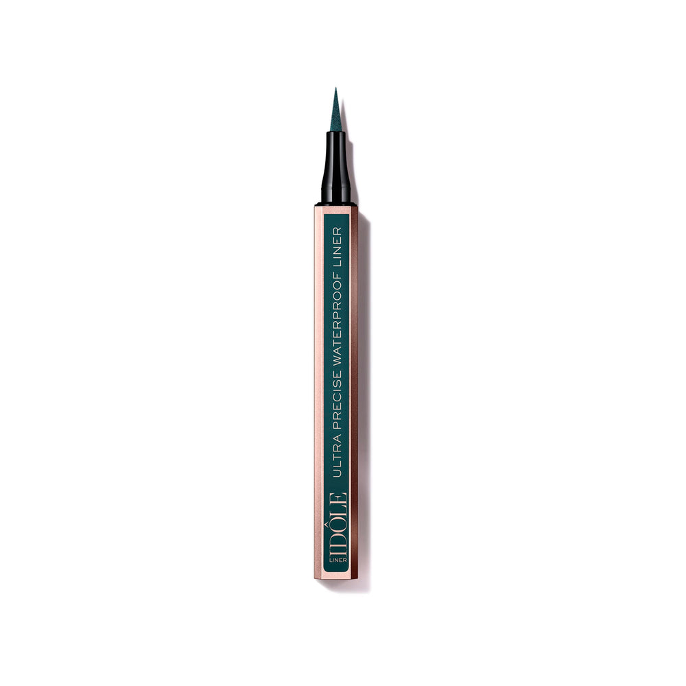 Lancôme Idôle Liner waterproof close-up of ultra-precise felt tip for sharp lash line