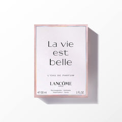 Lancôme La Vie Est Belle bottle cap closeup design