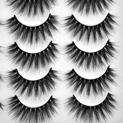 LANFLOWER fluffy style eyelashes blend with natural lashes for seamless glamour.