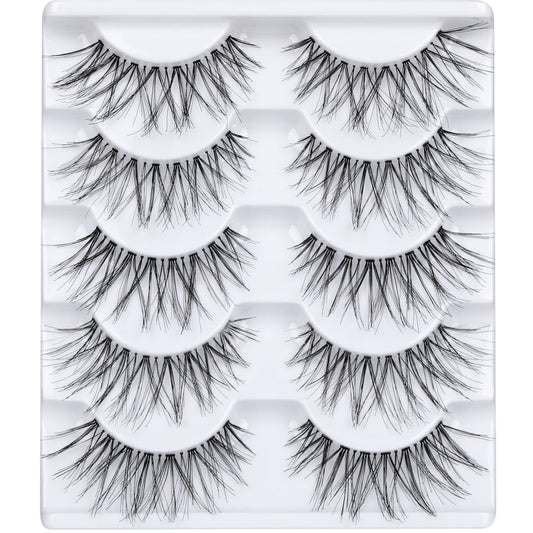 LANFLOWER Glamour false eyelashes close-up for dramatic evening looks.