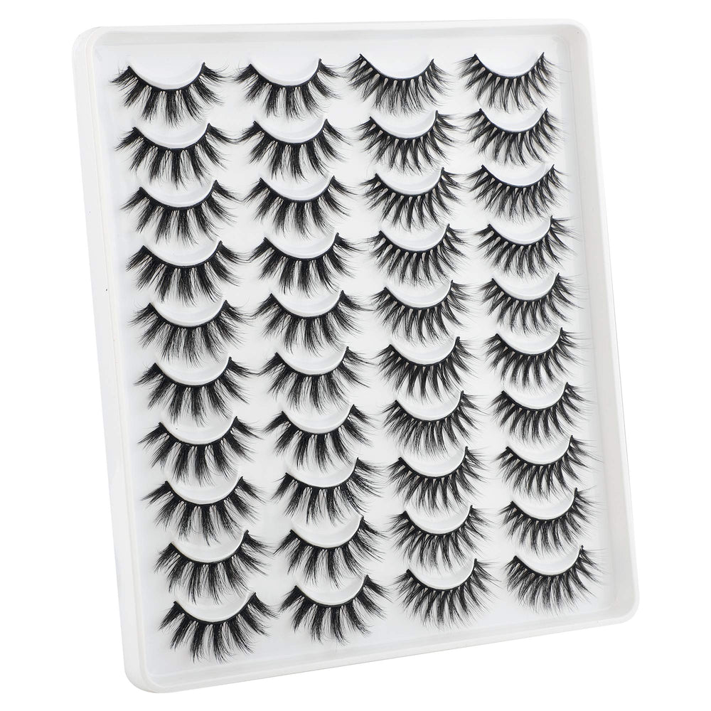 LANFLOWER handmade strip lashes provide a lightweight, comfortable wear