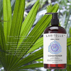 Laritelle babassu oil scene underscores hair hydration and strengthening benefits.