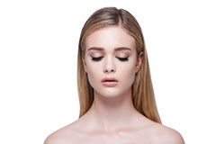 Visionary Lash 001 application tips aid quick, seamless lash line.