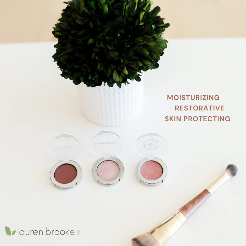 Lauren Brooke Cosmetiques Creme Eyeshadow Vanilla Scent swatch showing creamy texture and aroma.