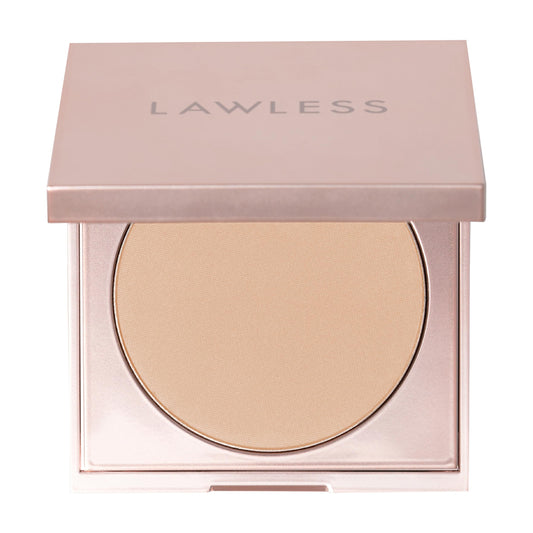LAWLESS talc-free skin smoothing powder Light compact showing natural coverage.