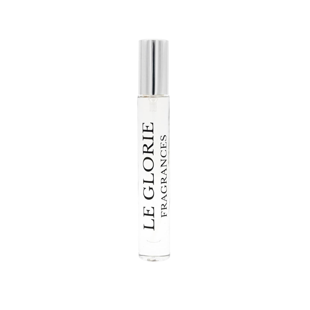 Le Glorie Saint33 lifestyle shot suggests versatile use for all genders