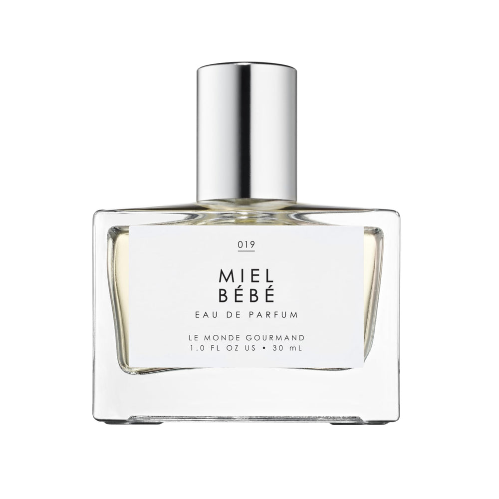 Le Monde Gourmand Miel Bébé spray closeup highlights honeyed floral notes for daily wear