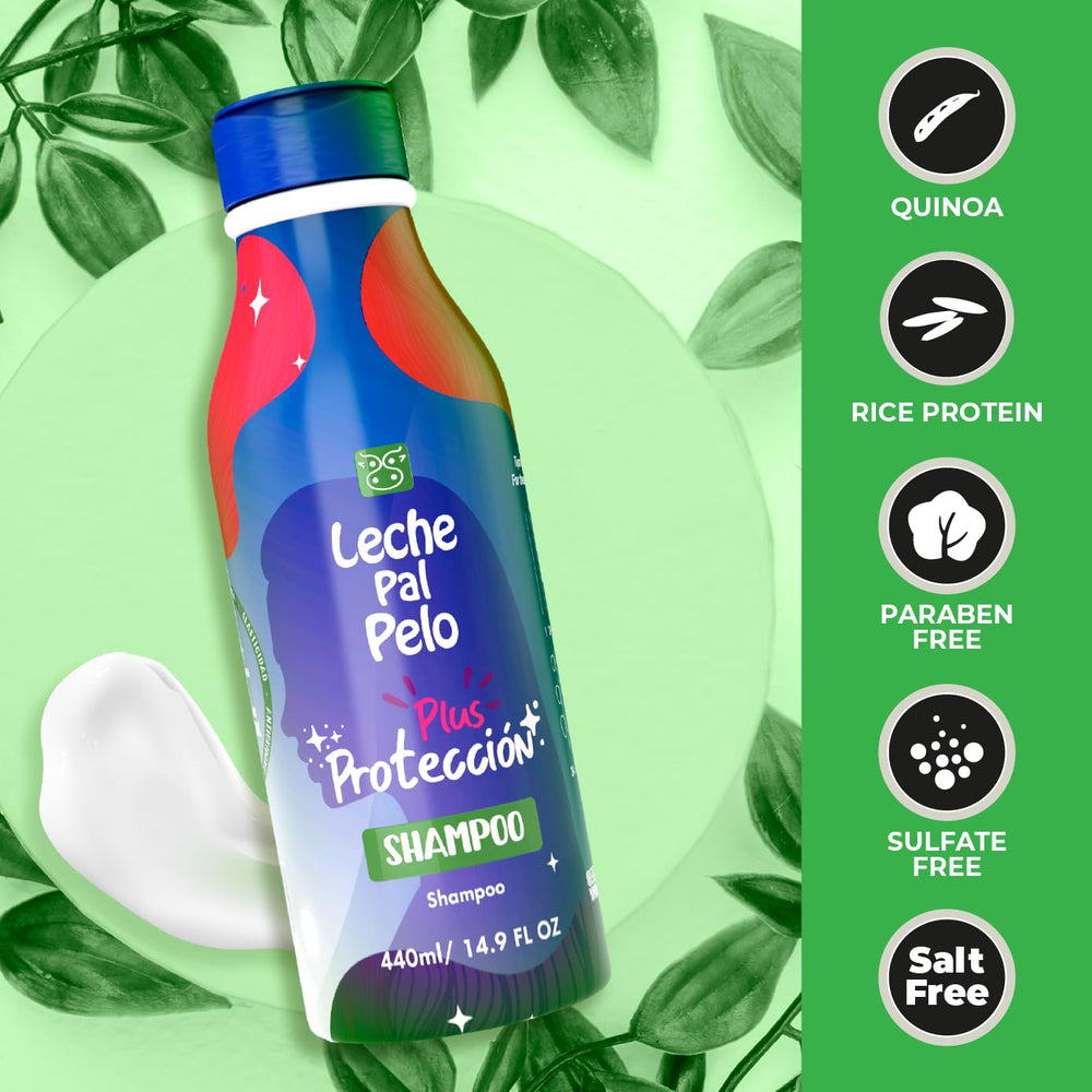 Foam on hand with Leche Pal Pelo shampoo illustrating gentle cleansing