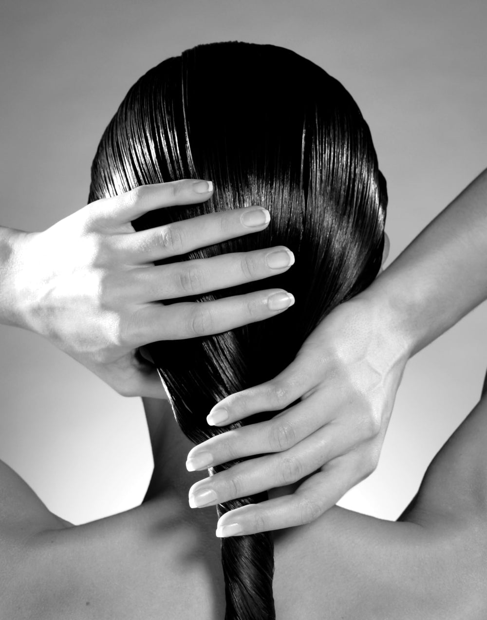 Hair gains subtle volume and body from daily use of Lait Lavant.