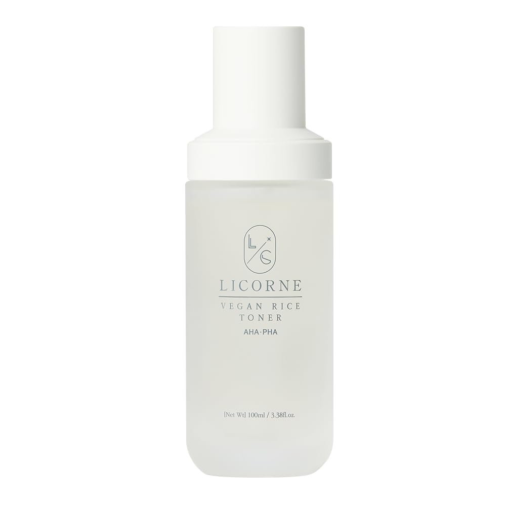 LICORNE Rice Toner bottle pour shows refreshing hydration for glass skin prep