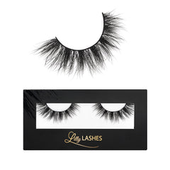 Lilly Lashes Rome 3D mink lashes for a wispy, natural blend.