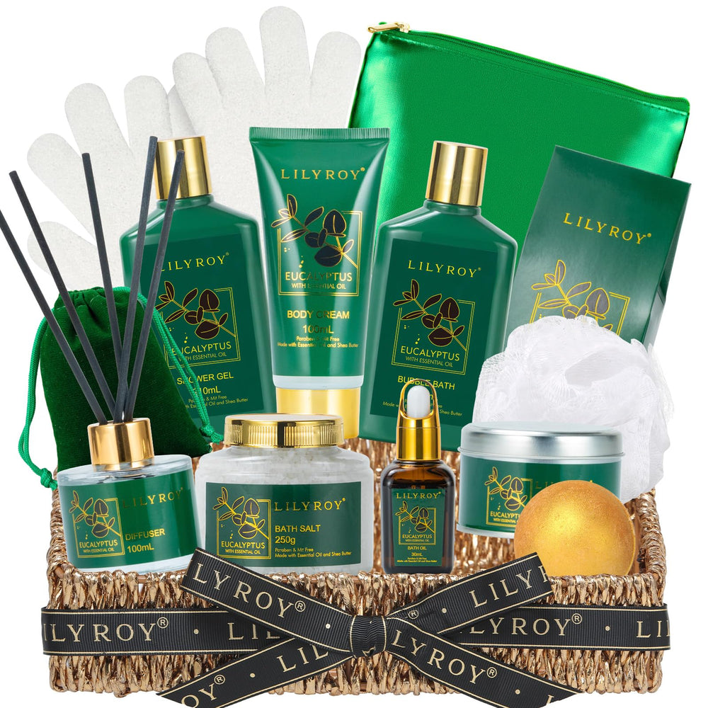 LILY ROY 15-piece bath gift basket for a luxurious at-home spa experience