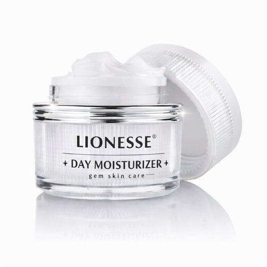 Lionesse White Pearl Day Moisturizer jar with pearl powder for radiant skin glow.