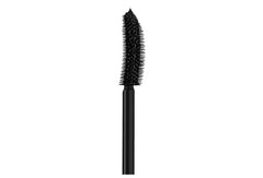 Lisa Eldridge Kitten Lash Mascara on lashes delivering featherweight lift and defined separation.
