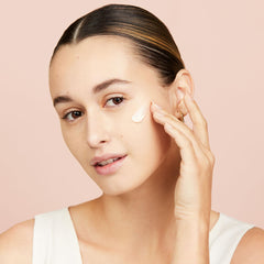 Lise Watier Illuminating Primer made in Italy reflecting quality and craft