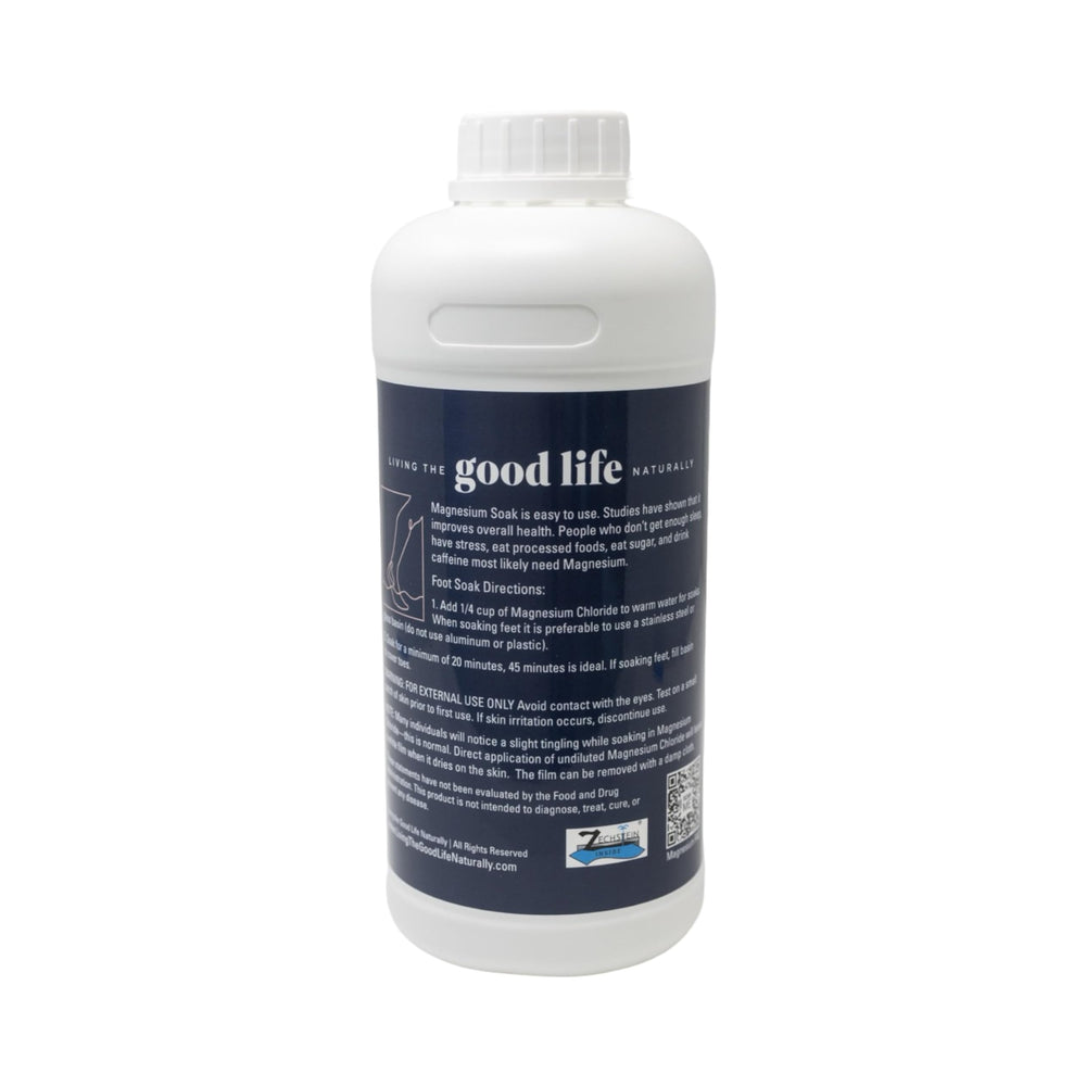 Label closeup of Living the Good Life Naturally magnesium soak with EU-certified formula.