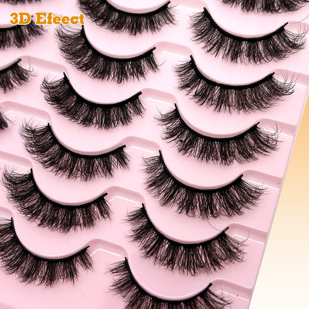 Loladook D Curl cat eye lashes define eyes with lift.