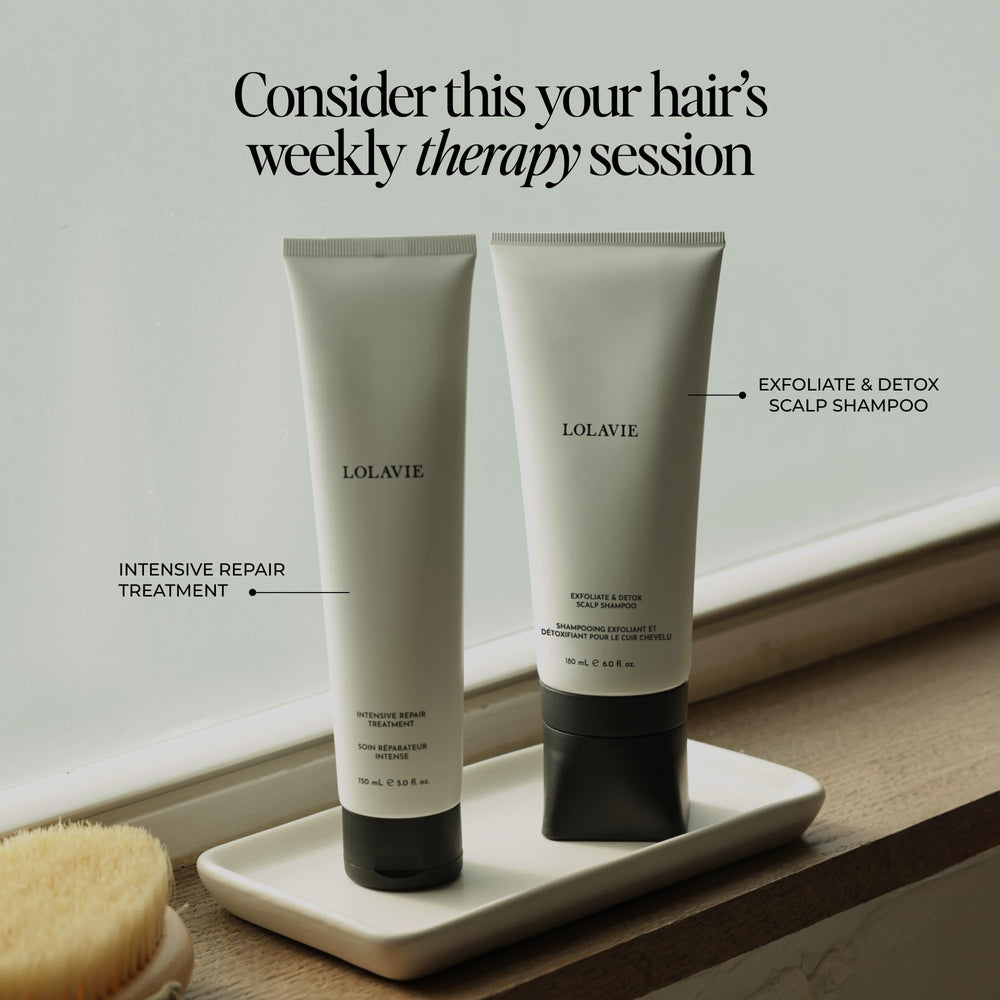 Lolavie Jen's Sunday Reset Exfoliate & Detox Shampoo shows scrub action boosting root volume.