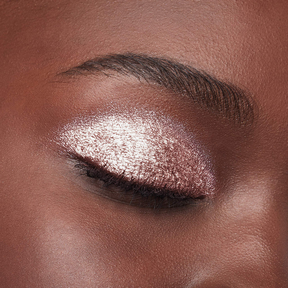 Extended shade range with twelve luminous hues for versatile looks.