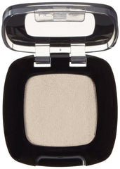 L'Oreal Paris Colour Riche Monos soft velvet texture provides comfortable wear.