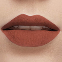 Loreal Paris Infallible Pro-Matte Cowboy texture close-up shows lightweight feel