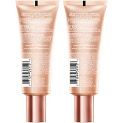 L'Oreal Paris Lumi Glotion application swatch demonstrates natural illumination and skin hydration.