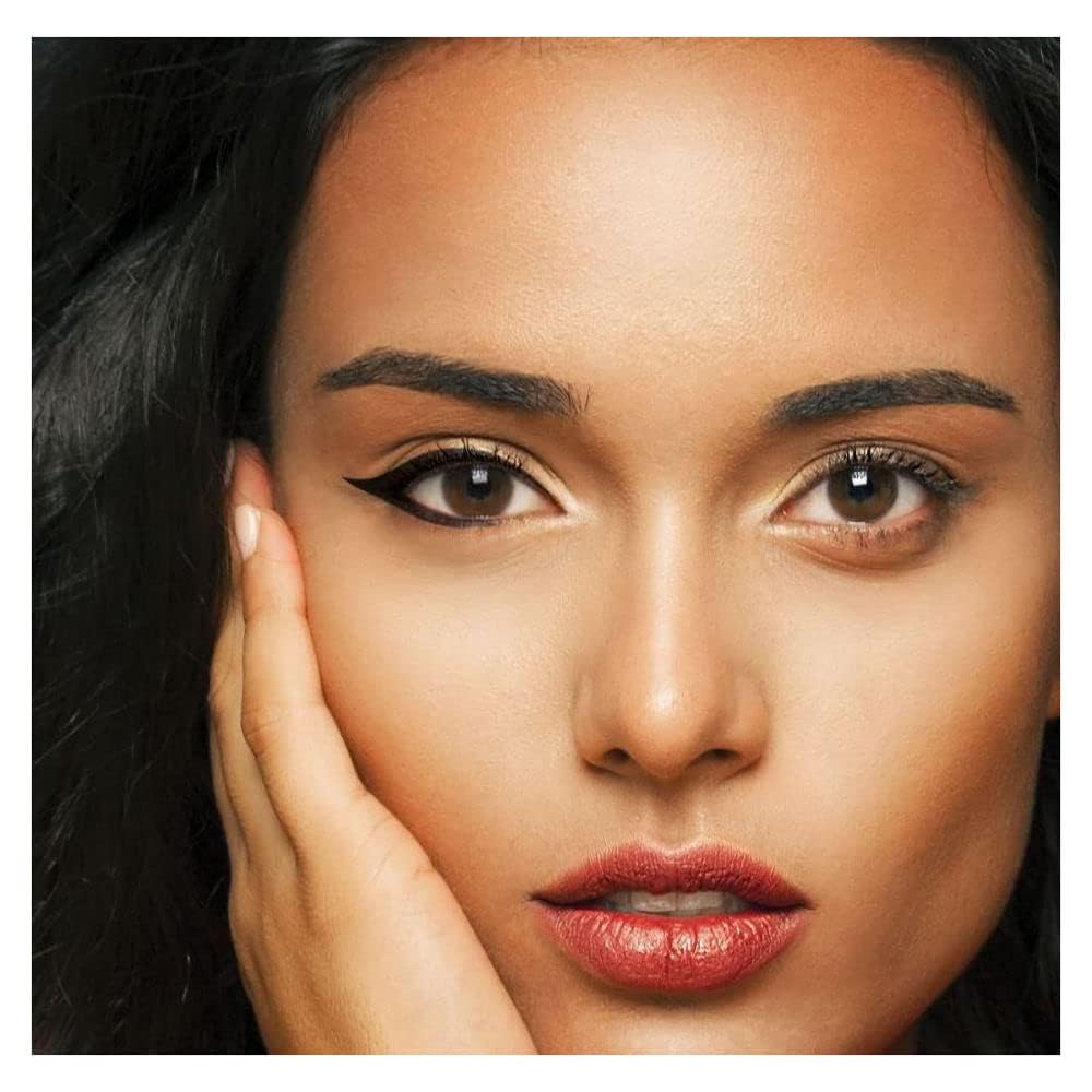 L'Oreal Paris Telescopic Precision Liquid Eyeliner slanted felt tip for fast, accurate lines.