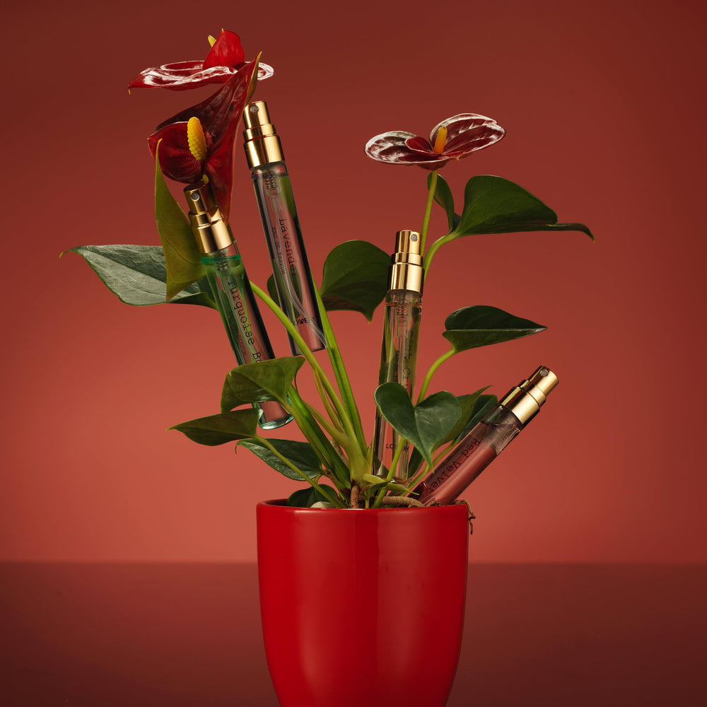 LOVERY white diamond perfume bottle delivers crisp florals for everyday wear
