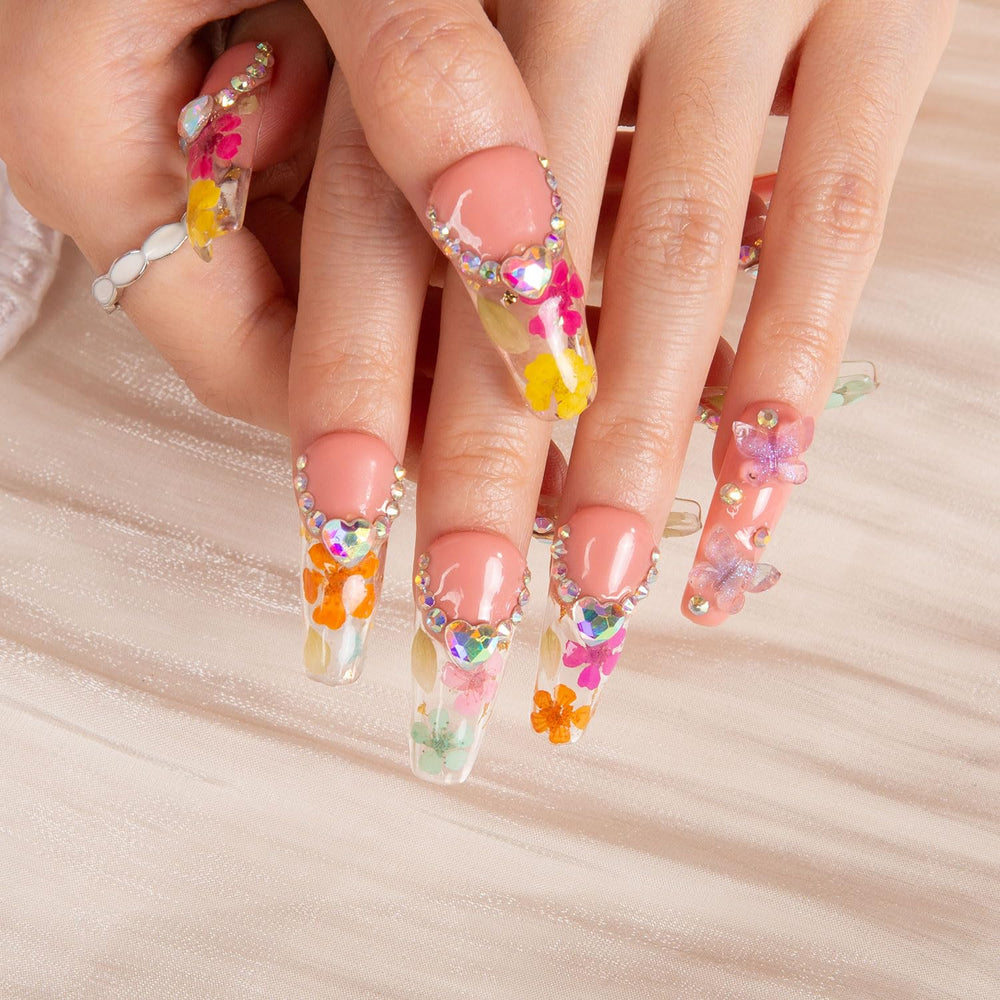 LOVFUL Flora full-cover design nails providing flawless coverage and quick, easy application