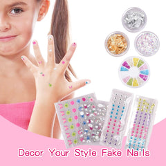 M&U MAKE YOU UP dotting pen helps budding artists create precise details.