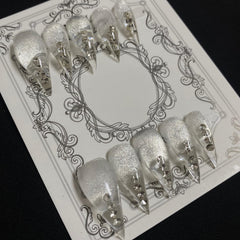 MABKJLF luxury press-on nails in medium stiletto shape for salon-quality at home