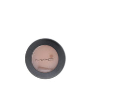 MAC Matte Eye Shadow Wedge blended on eyelid demonstrates smooth transition and seamless blend.