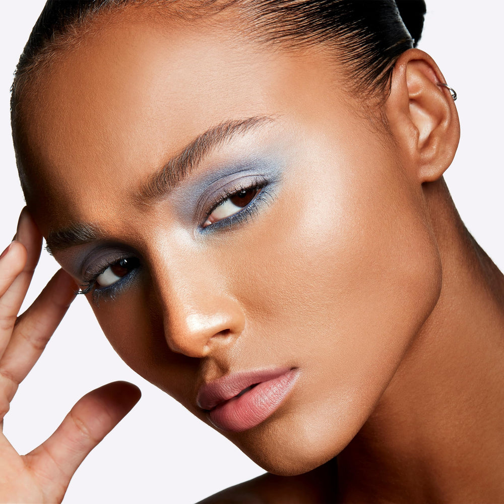 MAC Mineralize Skinfinish Global Glow packaging photo for everyday use
