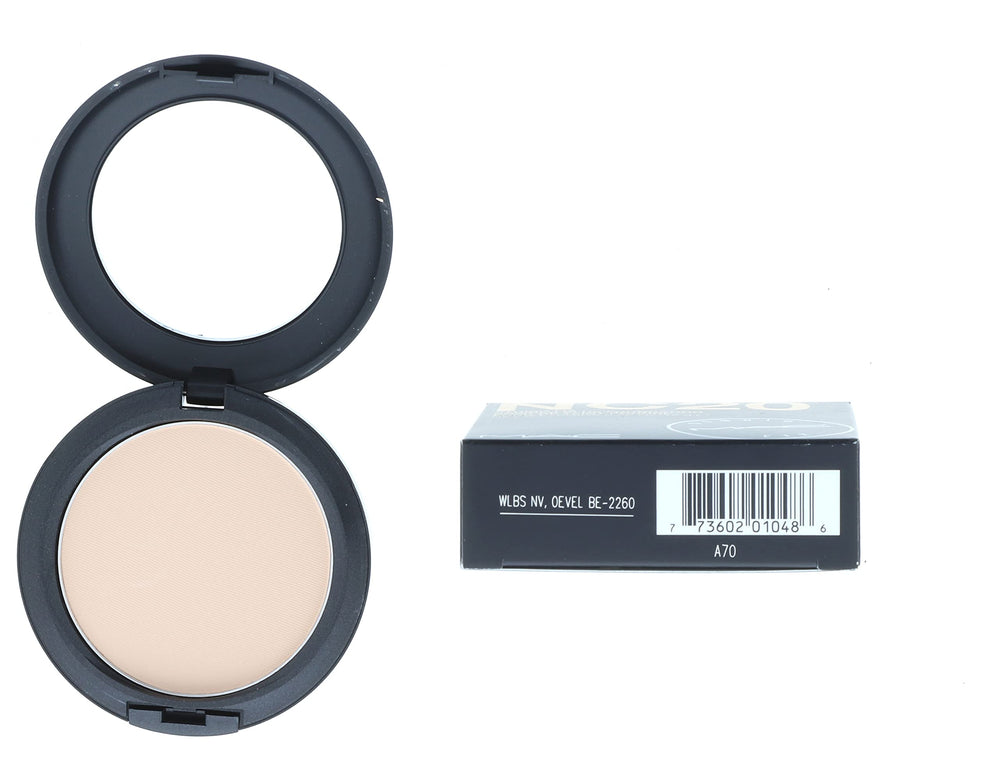 MAC Studio Fix Powder Plus NC20 application with brush for smooth blending.