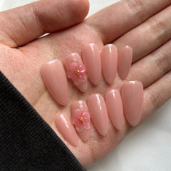MAGLFELL ABS acrylic nails offer flexible wear for typing and travel
