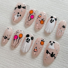 MAGLFELL leopard pattern nails with durable finish for everyday wear.