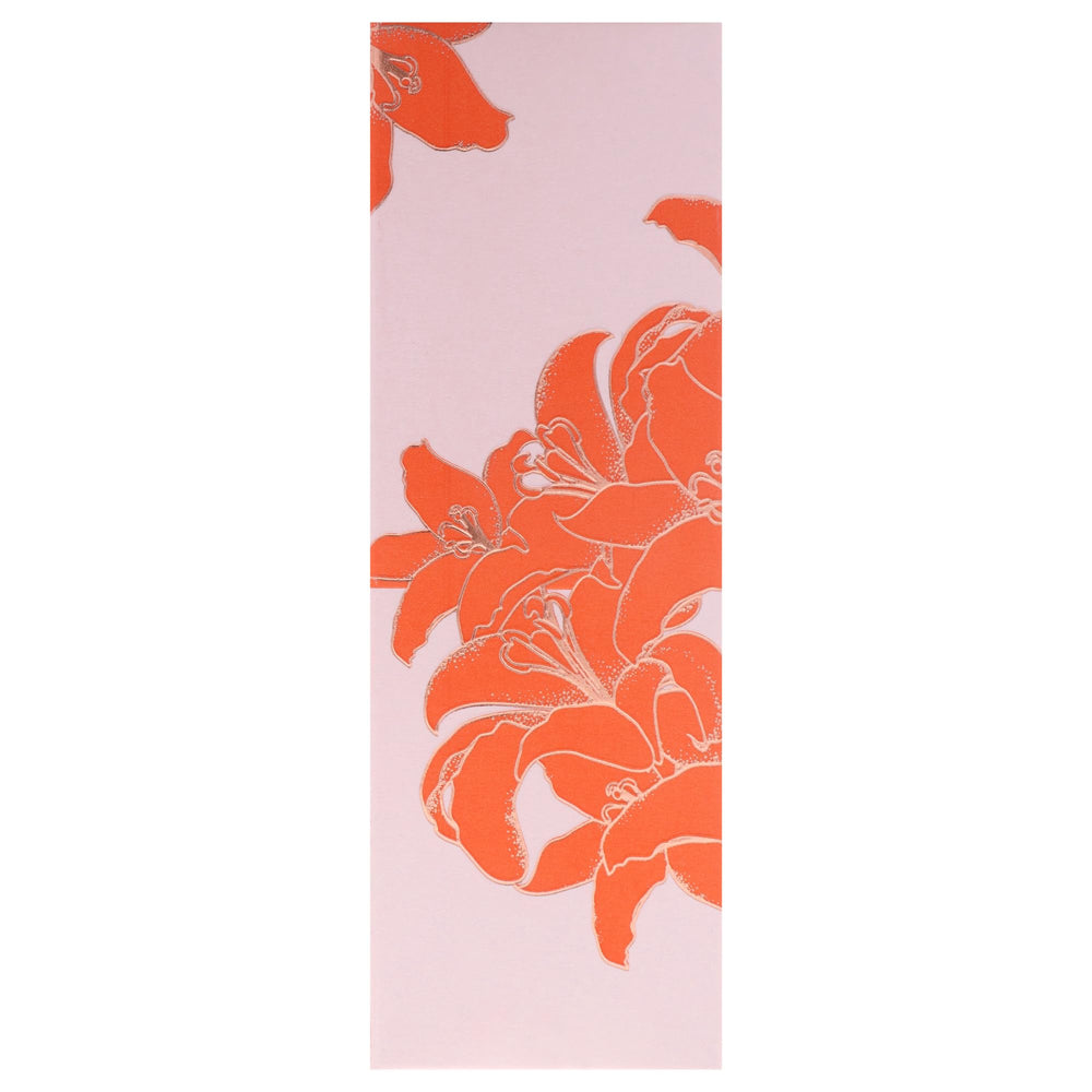 Sandalwood and amber detail in Victoria Flower, suggesting warm oriental allure