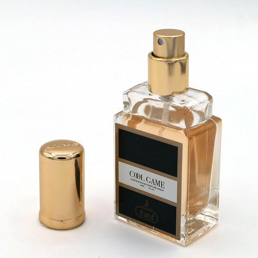 Maison d'Orient Cool Game bottle front, ideal for evening wear with a warm, inviting aura.