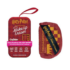 MakeUp Eraser Mini PRO erases all makeup with water for a clean finish.