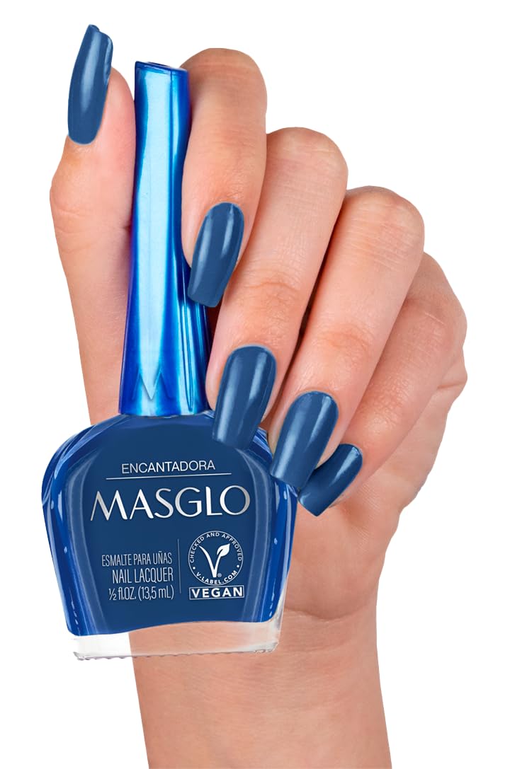 Base Coat from MASGLO Gel Evolution creates a smooth foundation