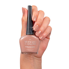 MASGLO Gel Evolution Novia swatch on nail, rich long-lasting shade.