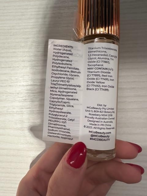 MCoBeauty Flawless Glow packaging detail highlights bottle design