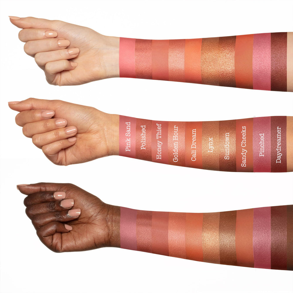 Melt Pink Sand Cream Blushlight creamy texture for seamless blend.