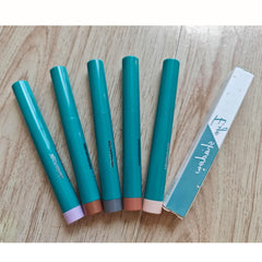 Metiplou Eyeshadow Stick crease-resistant formula stays put