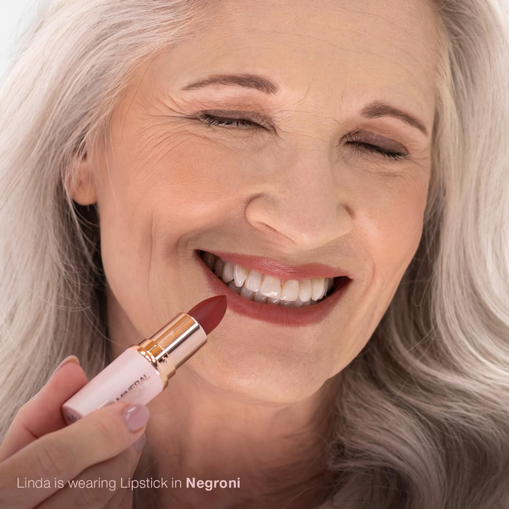 Mineral Fusion Negroni close-up texture reveals creamy, hydrating formula.