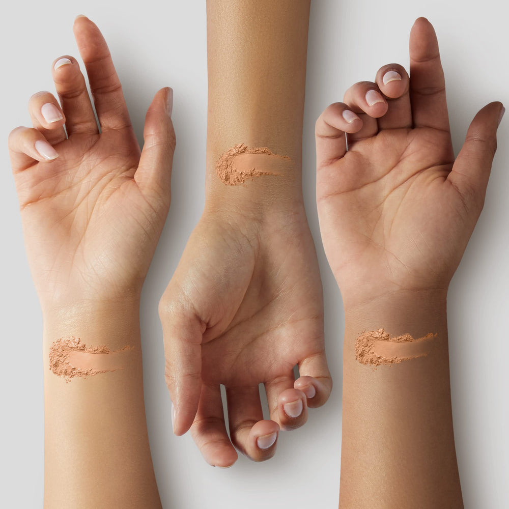 Mineral Fusion Warm 5 applied with brush for smooth, shine-control results.