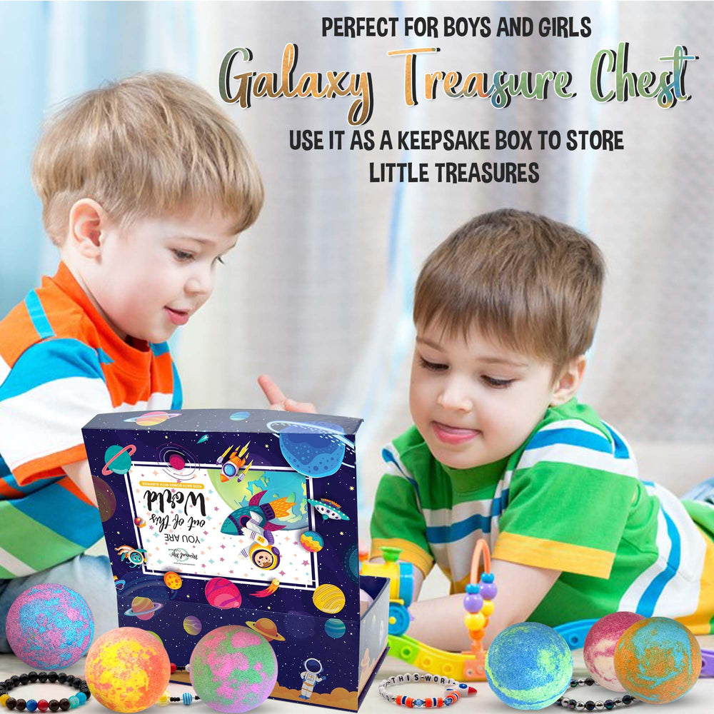 Mineral Me California reusable magnetic box keeps bath time treasures and memories.