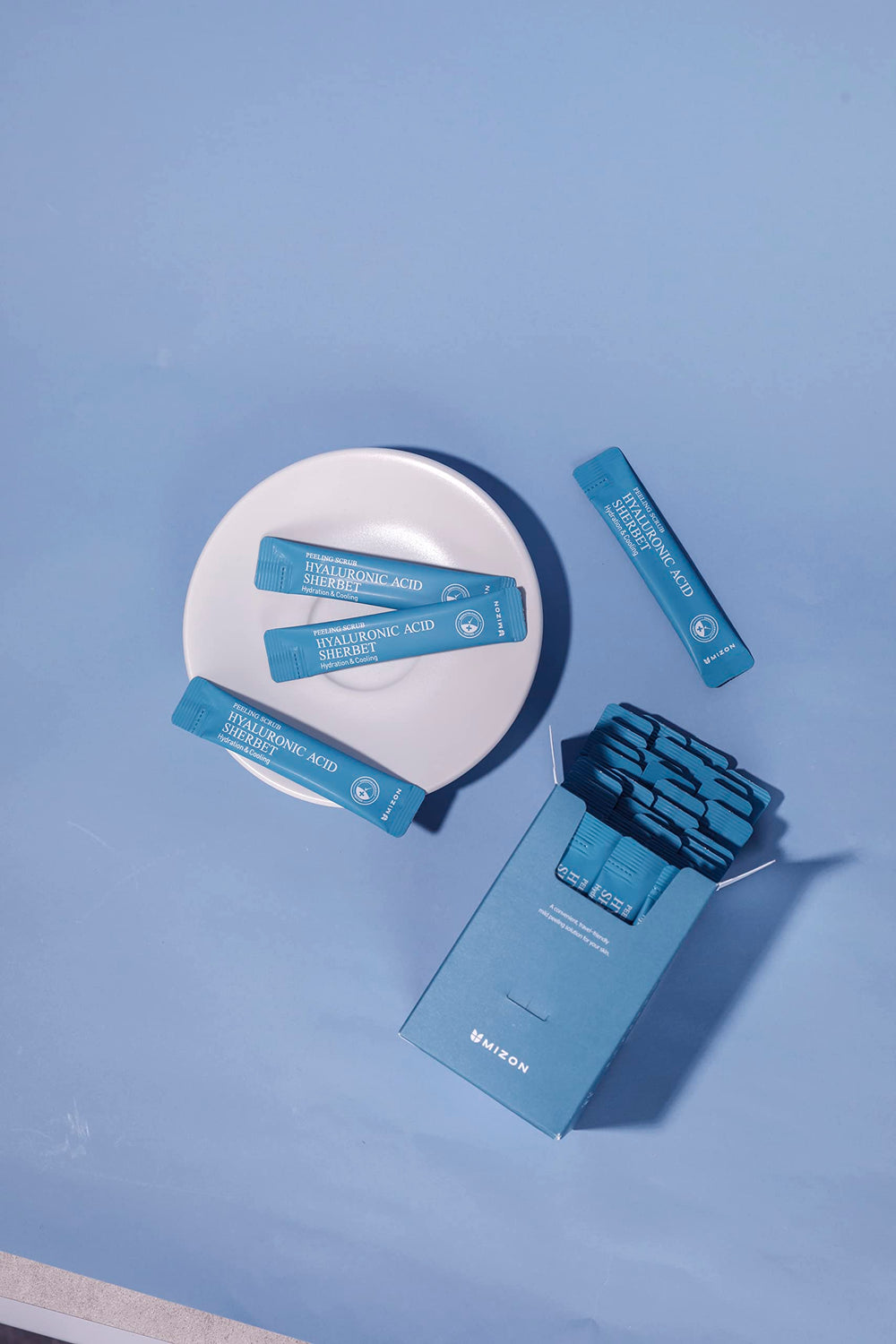 MIZON peeling scrub menthol-refresh; cool, revitalizing cleansing experience.