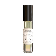 Close-up of MOBETTER Acqua Duo Geo roll-on highlighting its compact design